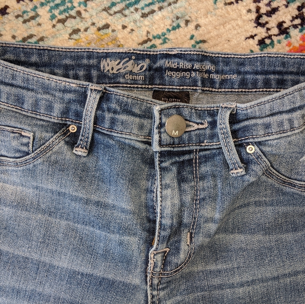 Jeans - Picture 2 of 5